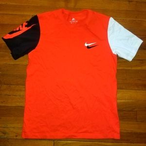 Nike T- Shirt